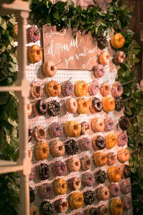 25 Wedding Donut Walls As The Hottest Catering Trend - Weddingomania