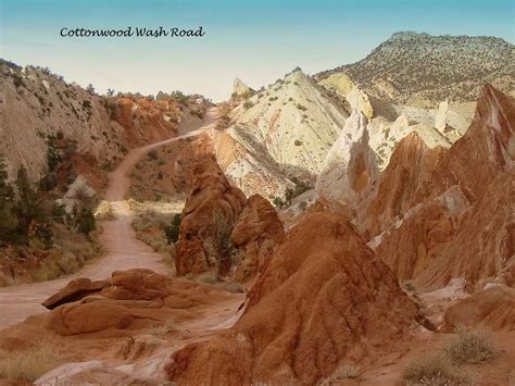 Cottonwood Canyon Road – Bryce Canyon Country