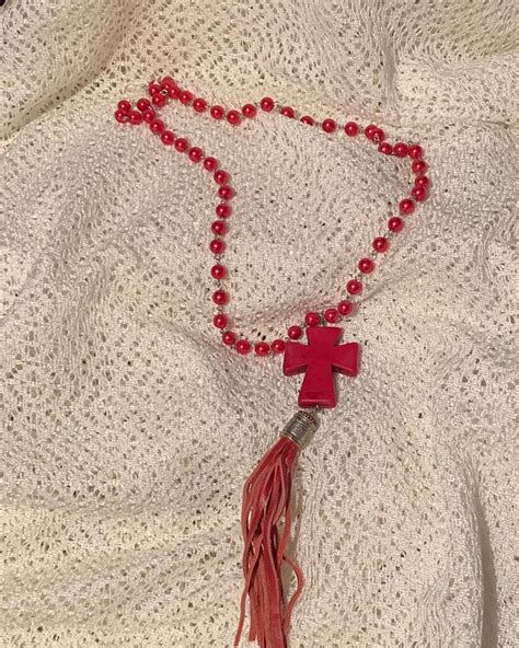 Red Cross necklace! $25 #red #cross #necklace #redcross #rednecklace #westernfashion # ...