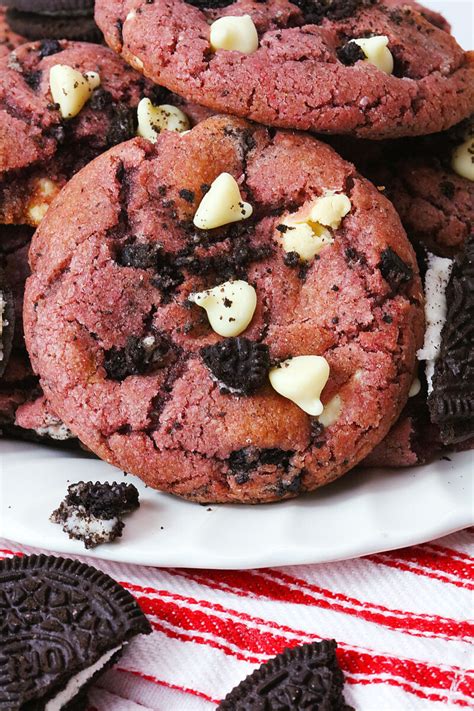 Red Velvet Oreo Cookies