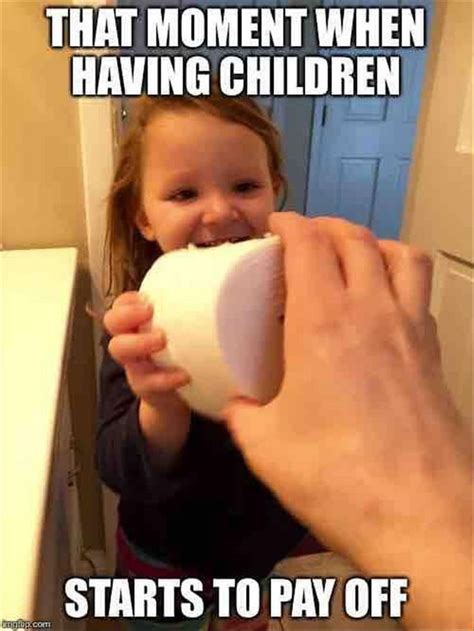 23 Parenting Memes For Everyone In The Struggle | Mommy humor, Mom ...