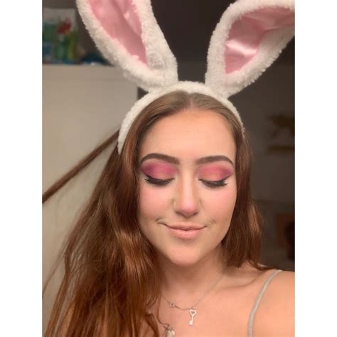 My Space Jam Lola bunny inspired look #spacejam #lolabunny #pink #bunny #bunnyears #makeup # ...