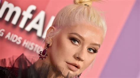 Christina Aguilera reveals her real hair colour in never-before-seen ...