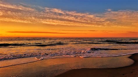 Beautiful Morning by the Sea (North Myrtle Beach, South Carolina) [OC] [8528x2032] : r/beach