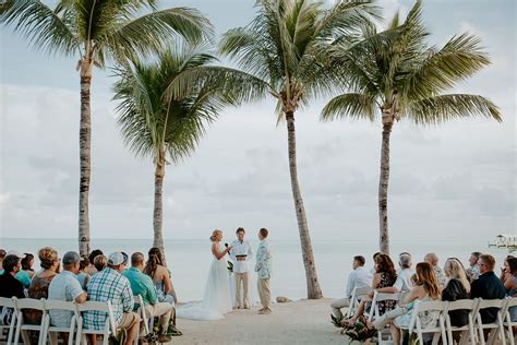 Intimate Cheeca Lodge Wedding #miamiweddingphotographer #miamiwedding #floridakeyswedding # ...