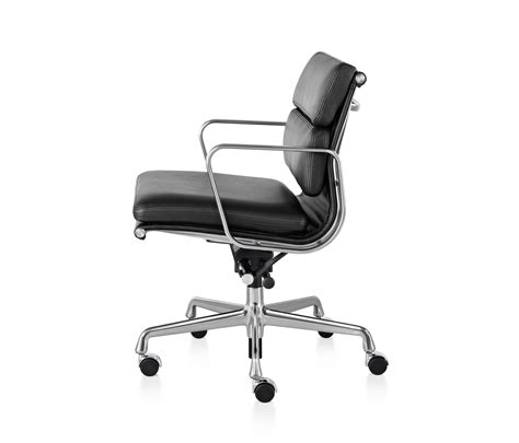 EAMES ALUMINUM GROUP SOFT PAD MANAGEMENT CHAIR - Chairs from Herman Miller | Architonic