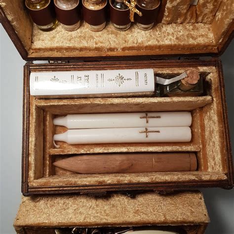 Antique Style Vampire Hunting Kit / Aristocrat Ladies / - Etsy