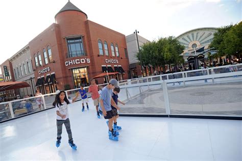 PHOTOS: Mall of Georgia opens The Rink for first season | Slideshows ...