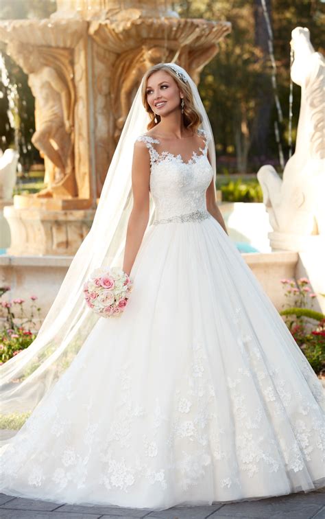 16 Best Ball Gown Wedding Dresses Ideas | StylesWardrobe.com