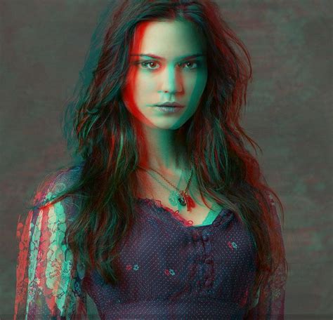 Pin by Anaglyph on 3d movie stars and other people - anaglyphs | Movie stars, Wonder woman, Women
