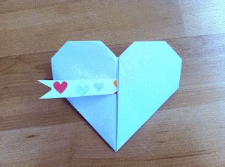 como hacer un corazón de origami Felt Flower Tutorial, Diy Tutorial, Felt Flowers, Paper Flowers ...