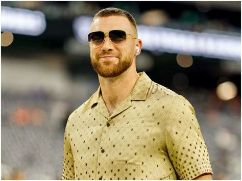 Travis Kelce Biography, Net worth, Wiki, Age, Height, Girlfriend, Family | Travis kelce ...