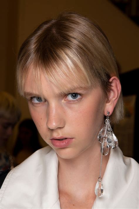 J.W. Anderson at London Fashion Week Spring 2020 | Jewelry fashion trends, Fashion week spring ...