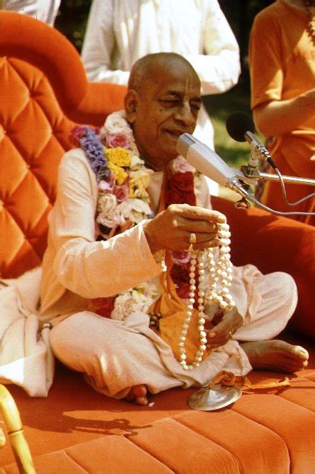 Chanting the Hare Krishna Maha-mantra (Japa) | The Hare Krishna Movement