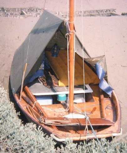 Build a mirror sailing dinghy ~ Fishing house boats