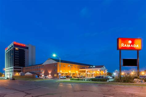 Ramada by Wyndham Topeka Downtown Hotel & Convention Center | Topeka ...