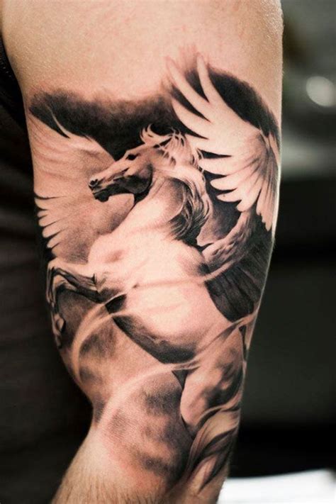 Le jeune et talentueux Oscar Akermo – Inkage | Tatouage athena, Tatouage grec, Tatouage chevaux