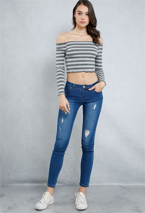 Low-Rise Skinny Jeans | Shop Bottoms at Papaya Clothing