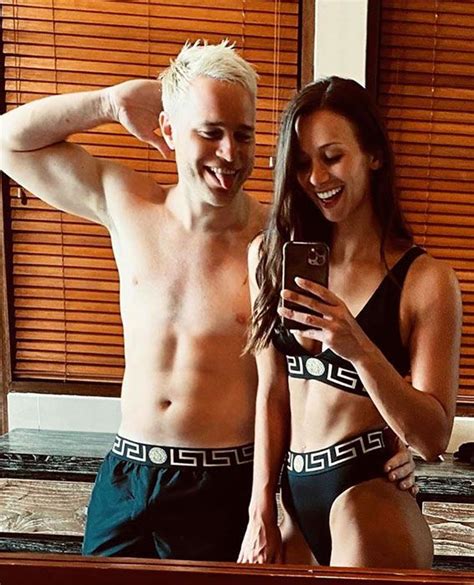 Olly Murs and his girlfriend Amelia show off their flawless physiques in cute Valentine's Day ...