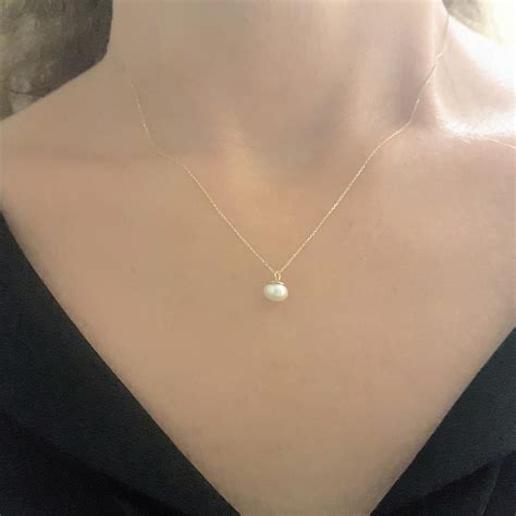 Women's Small Gold Necklace at robertkjones blog
