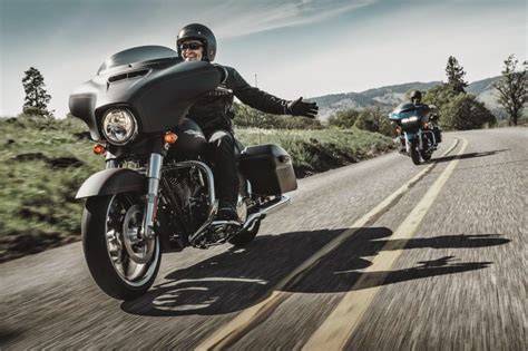 Flies in your Teeth: Do Harley-Davidson Riders Secretly Admire Sportsbikes?