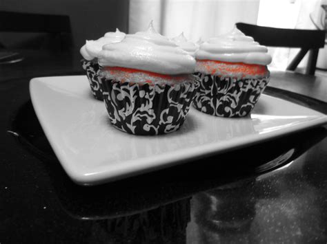 Duncan Hines StrawBerry Cupcakes *Prize Winner* Cupcakes With Cream ...