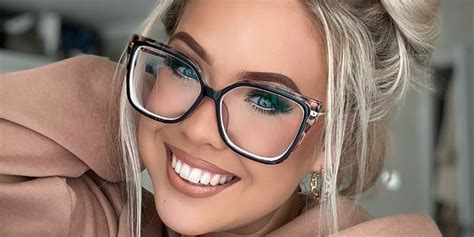 Eyeglasses trends 2023: popular glasses styles | Lensmart Online