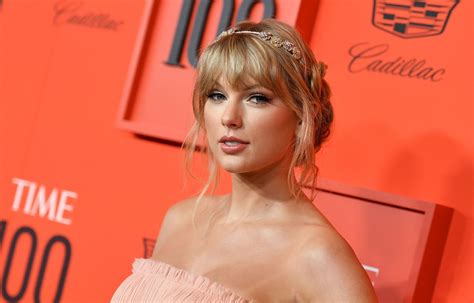 Taylor Swift's New Song "Lover" Just Made Us Believe In Love AgainHelloGiggles