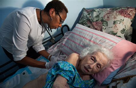 The Work of a Hospice Nurse | The New Yorker