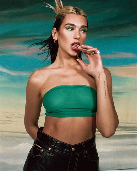 Dua Lipa Is The Hottest Singer In Hollywood & These Pics Are Enough To ...