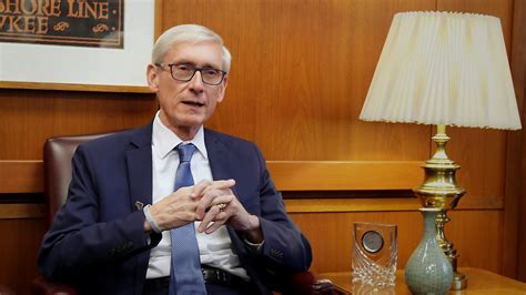 Tony Evers names Obama official and Democratic lawmakers to his cabinet