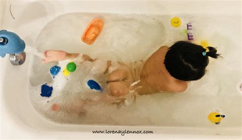 Baby Bath Time Tips — Bilingual Beginnings