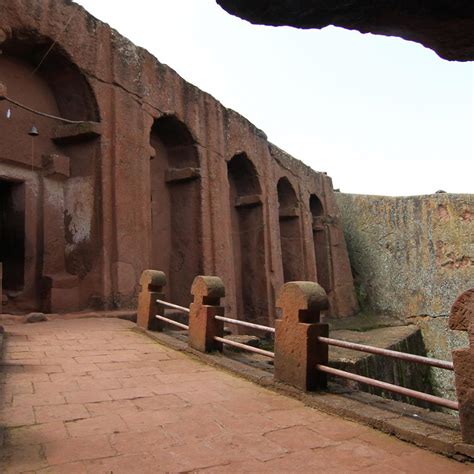 The story of Lalibela, between legend and history | Exploring Africa