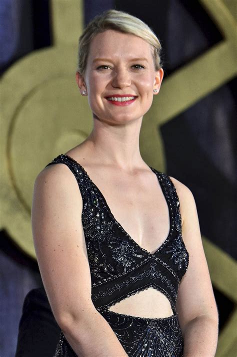 Mia Wasikowska - HawtCelebs