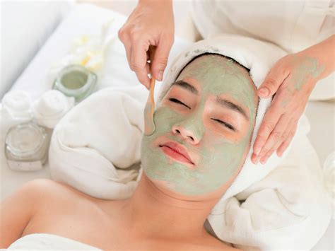 How to Know If You Should See an Esthetician or a Dermatologist | SELF