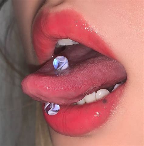 Pin by 🤍☯︎ 𝕷𝖎𝖑𝖎𝖙𝖍 ☯︎🤍 on ☯︎𝓟𝓲𝓮𝓻𝓬𝓲𝓷𝓰𝓼☯︎ in 2022 | Tongue piercing jewelry, Cool piercings ...