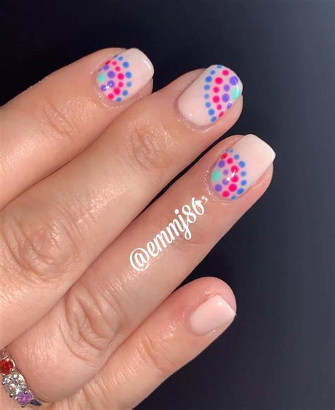 20 Playful Polka Dot Nail Art Design Examples