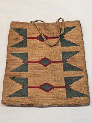 Antique Native American Corn Husk Bag #5438 | Auctionninja.com
