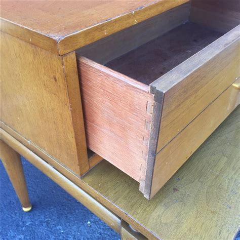 Mid Century End Table With Drawer by Kent Coffee | Chairish