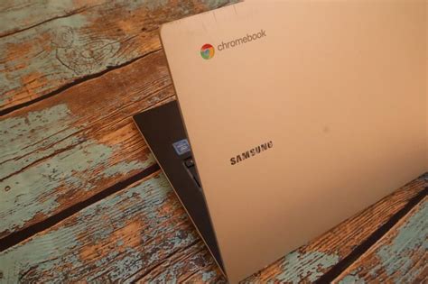 Galaxy Chromebook Go review: A lightweight laptop for digital nomads and students - Dignited