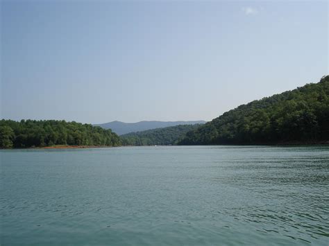 Cabin Rentals in Norris Lake, TN: Where to Book