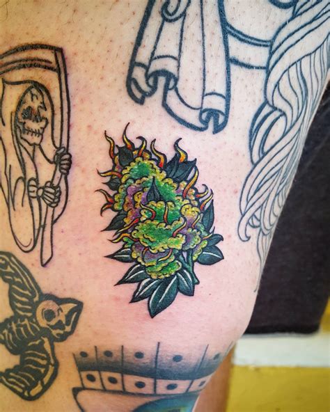 60+ Hot Weed Tattoo Designs – Legalized Ideas in (2019)