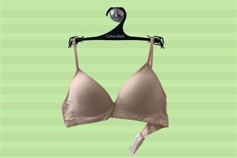 How Big Is a 32A Bra Cup Size? | TheBetterFit