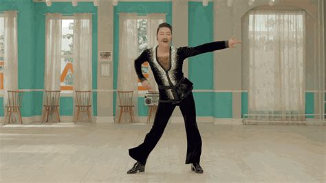 Top 13 Funny Psy Dance Moves from ‘Daddy’ | Koreabridge