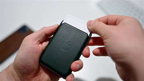 Apple leather MagSafe wallet with Find My review: A step up, but just ...