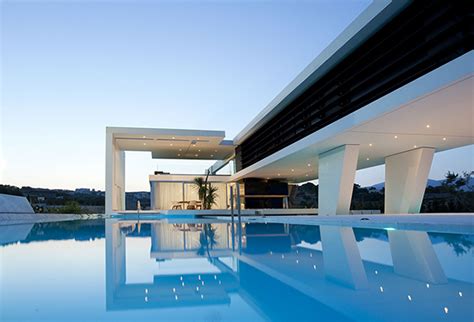 Modern Houses in the Future