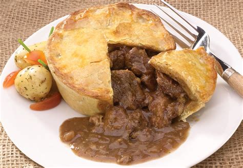 Steak y kidney pie | Casquerias | Pinterest | Steak, Pies and Food