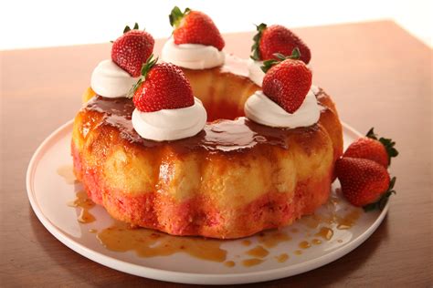 Strawberry Flan Cake | Philadelphia | Recipes - Kraft Heinz