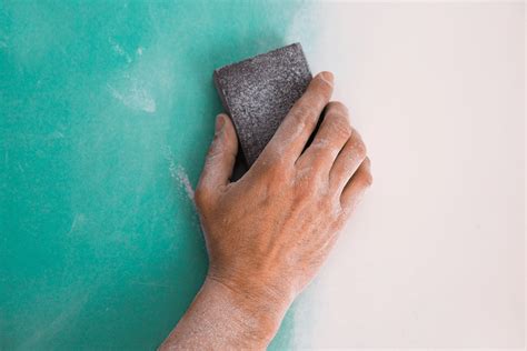 Complete Guide: How to Sand Concrete - Onfloor