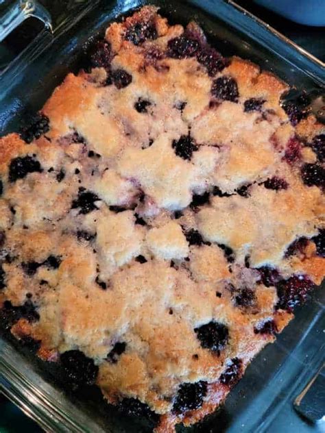 Easy Bisquick Blackberry Cobbler Recipe made with fresh blackberries, bisquick baking m ...